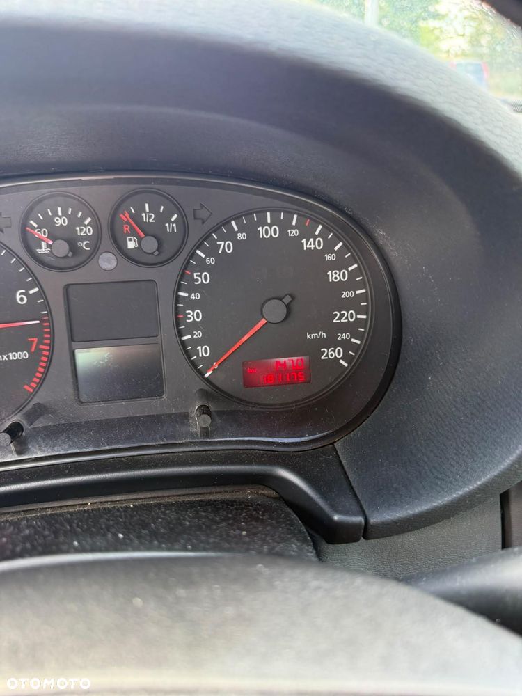 Audi A3 Sportback - 2