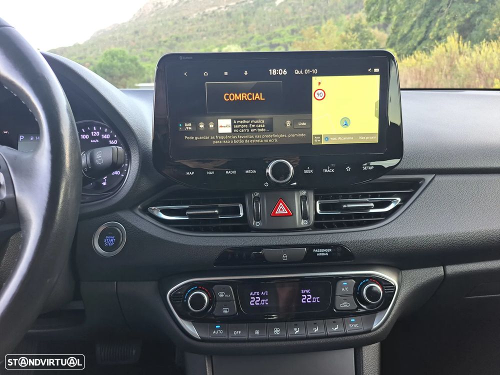 Hyundai i30 SW 1.0 T-GDI 48V-Hybrid DCT Select - 23