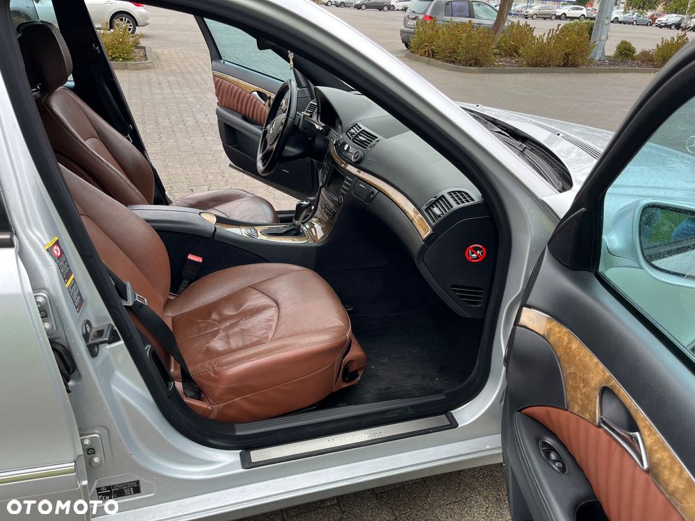 Mercedes-Benz Klasa E 320 CDI 4-Matic Avantgarde - 16