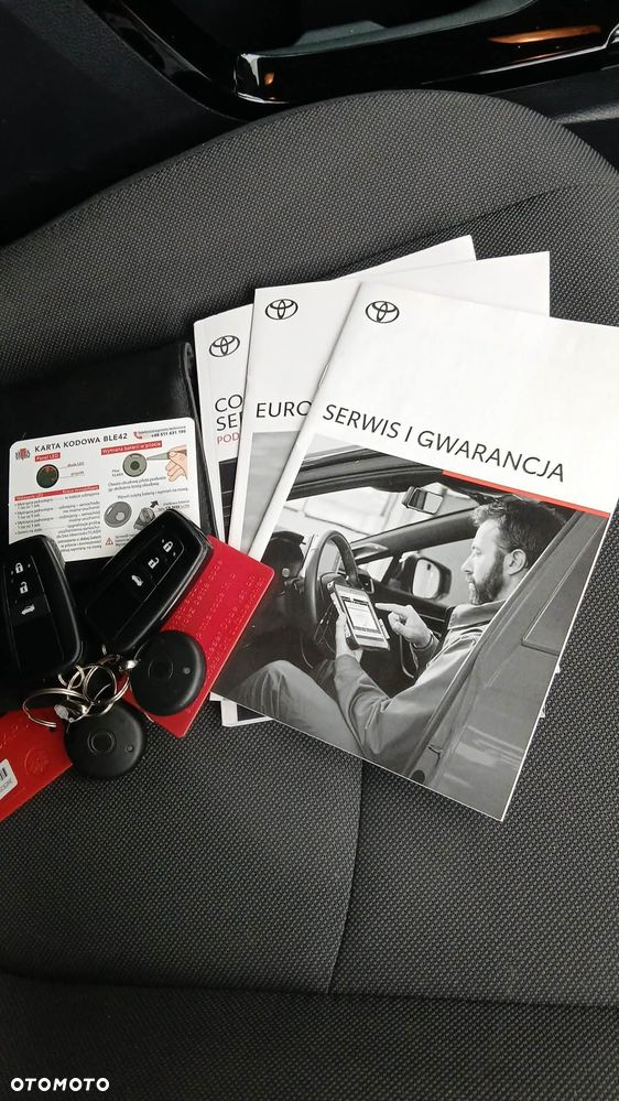 Toyota Corolla 1.8 Hybrid GPF Active - 32
