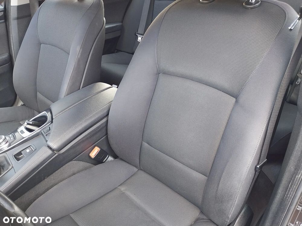BMW Seria 5 520d - 14