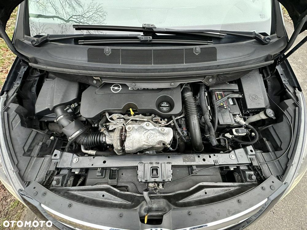 Opel Zafira - 38