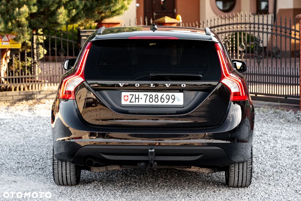 Volvo V60 D3 Geartronic Momentum - 12