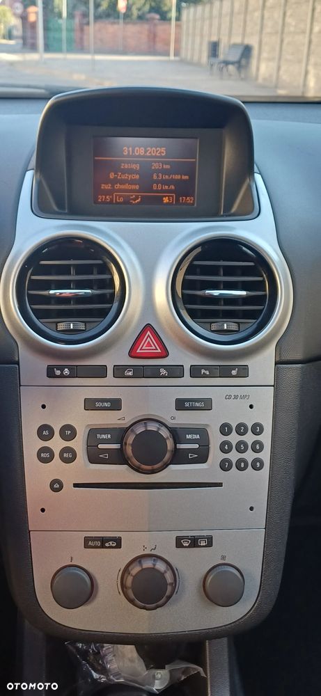 Opel Corsa 1.2 16V Edition / Active - 10