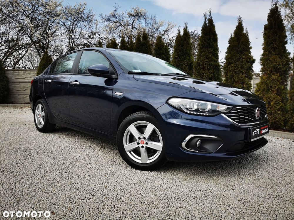 Fiat Tipo 1.4 16V Lounge EU6d - 1