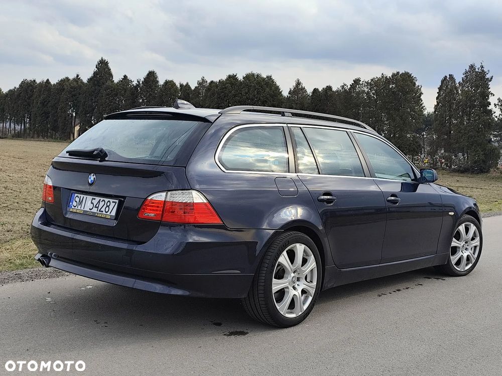 BMW Seria 5 525d - 14