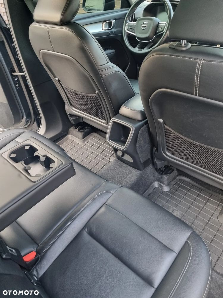 Volvo XC 40 T5 AWD Geartronic Momentum Pro - 14