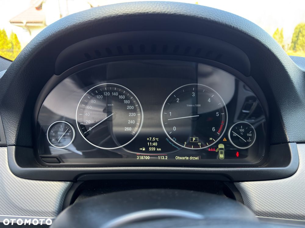 BMW Seria 5 530d xDrive - 15