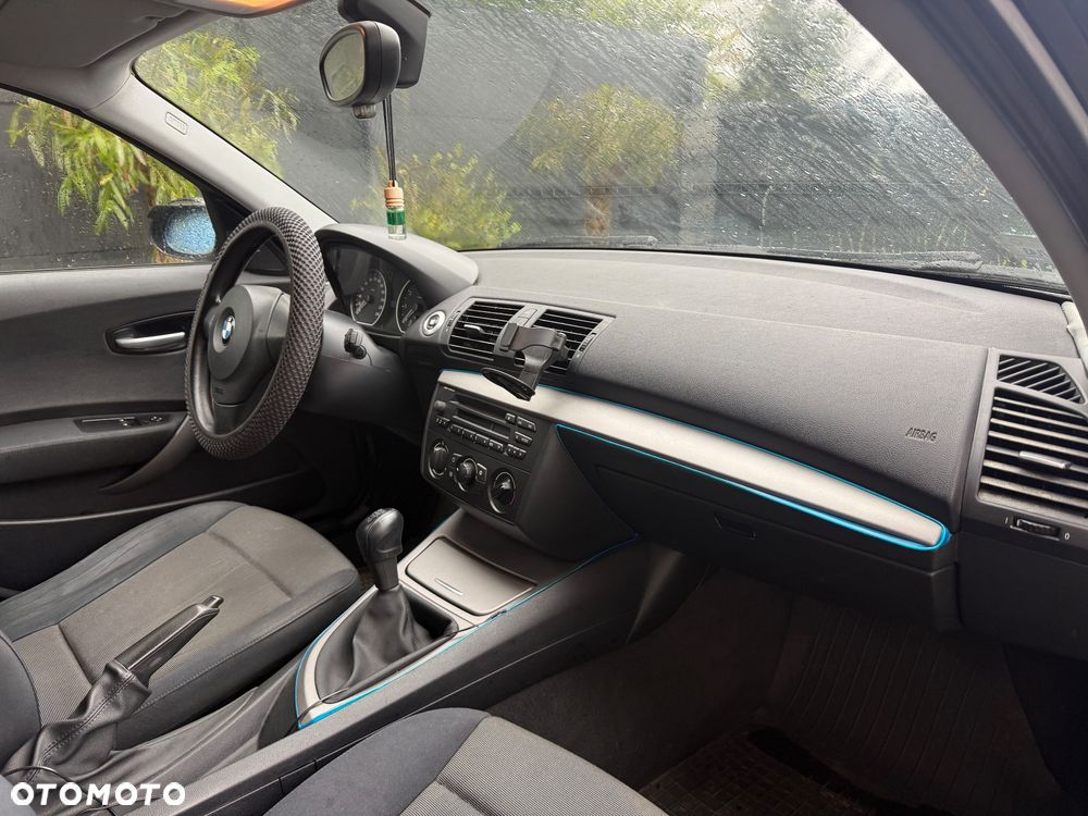 BMW Seria 1 116i - 6