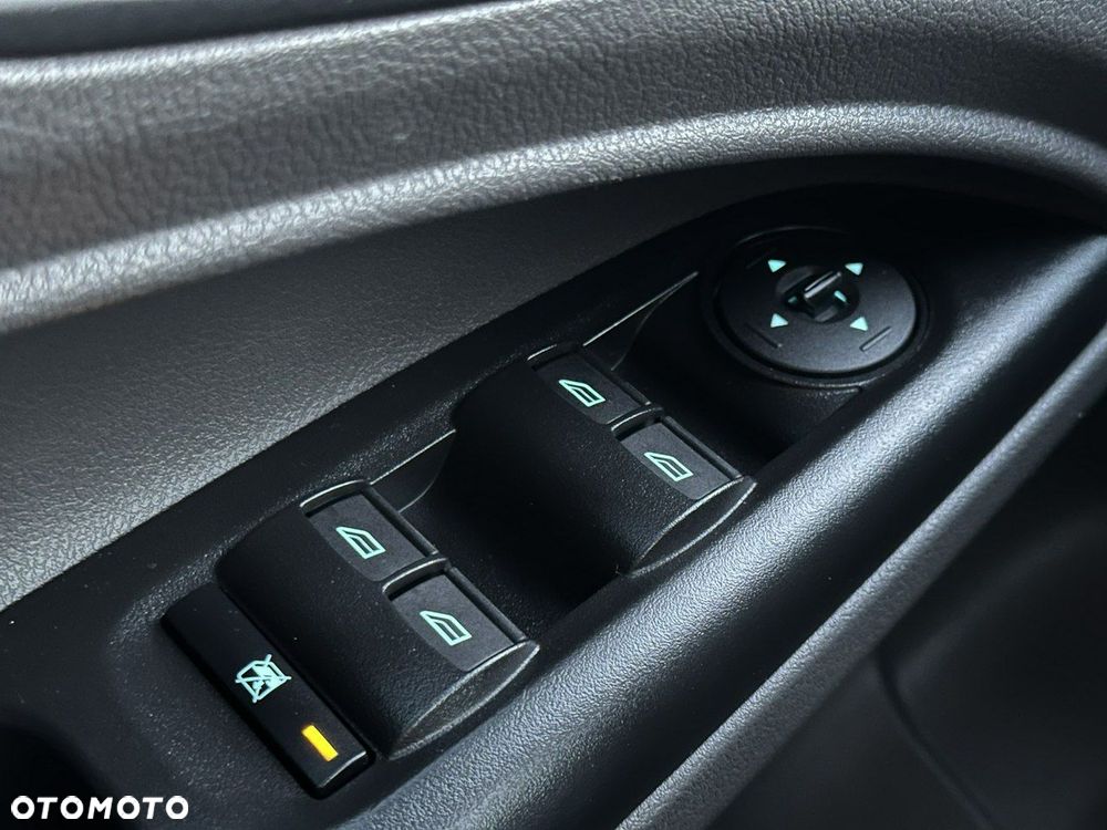 Ford Transit Connect - 27