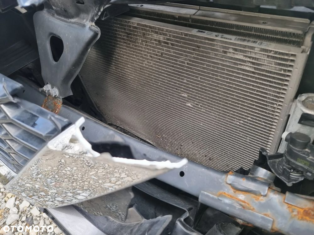 Nissan Juke 1.0 DIG-T DCT Enigma - 28