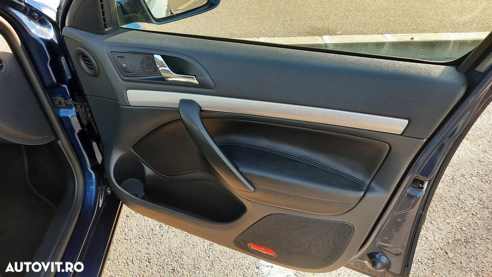 Skoda Octavia 1.6 TDI DPF DSG Elegance - 10