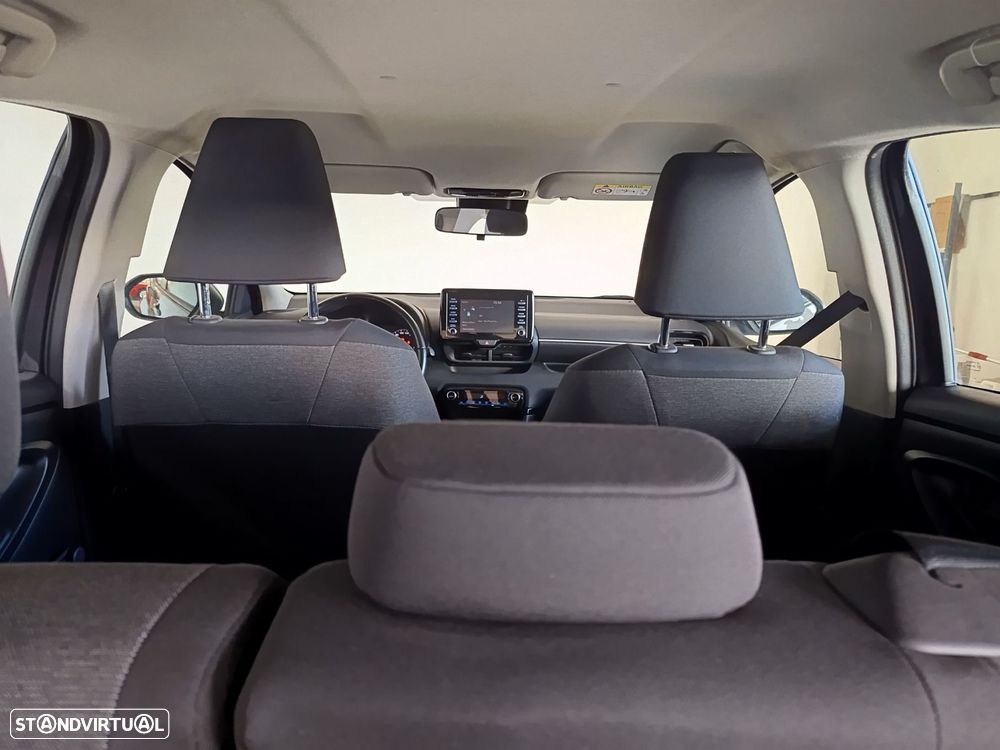 Toyota Yaris 1.5 HDF Comfort Plus - 13