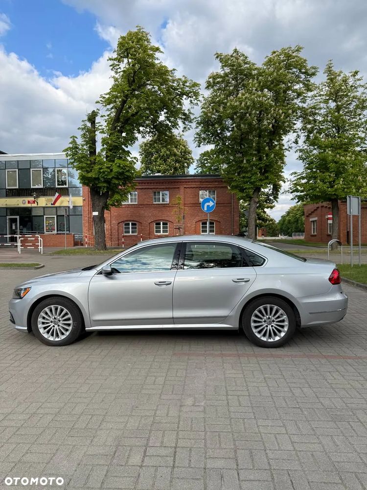 Volkswagen Passat 1.8 TSI BMT Highline DSG - 5