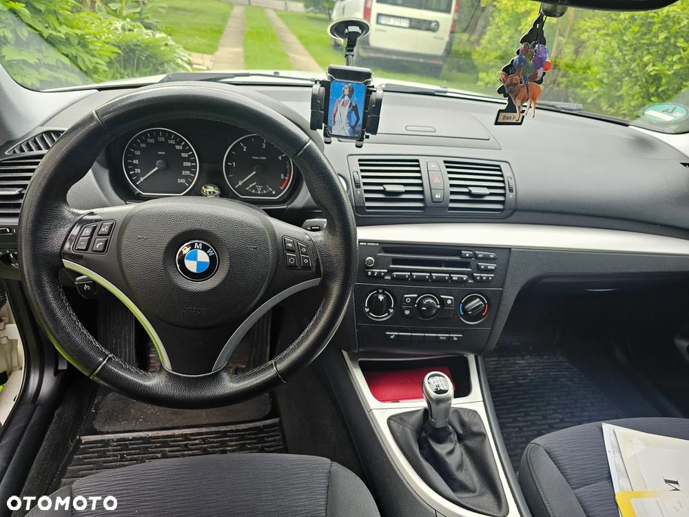 BMW Seria 1 118d DPF - 7