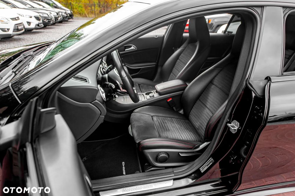 Mercedes-Benz CLA 250 4Matic 7G-DCT AMG Line - 18