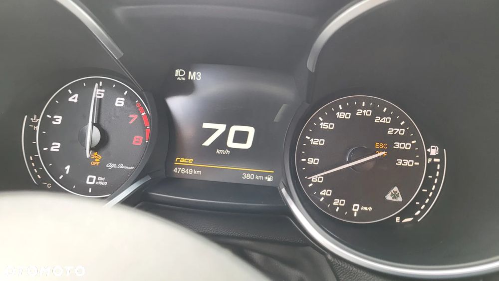 Alfa Romeo Stelvio V6 2.9 Bi-Turbo AT8-Q4 Quadrifoglio - 26