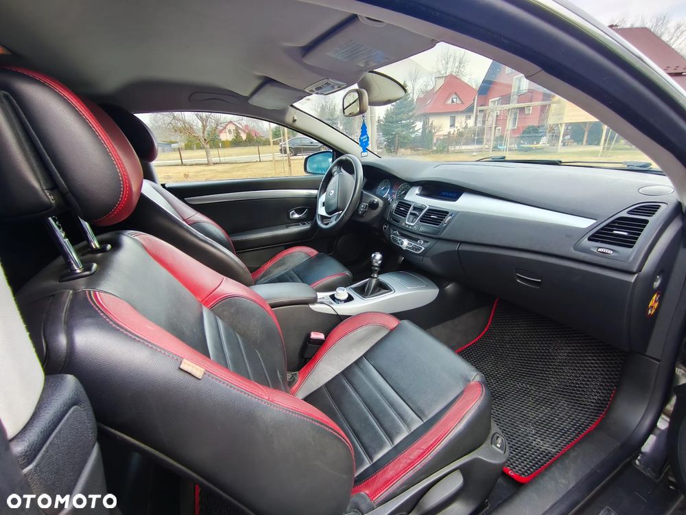 Renault Laguna 2.0 dCi GT - 10
