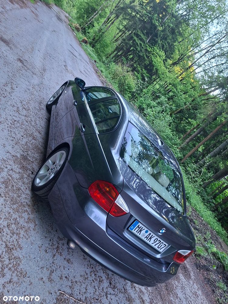 BMW Seria 3 320d - 10