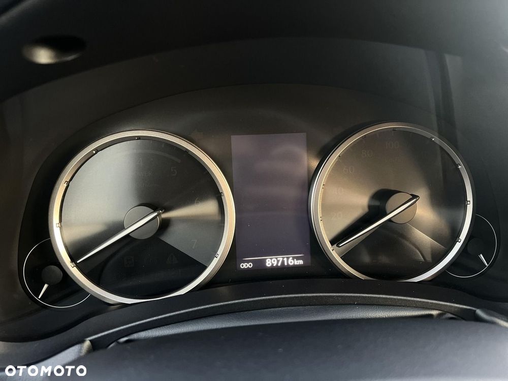 Lexus NX 300h F Impression AWD - 25