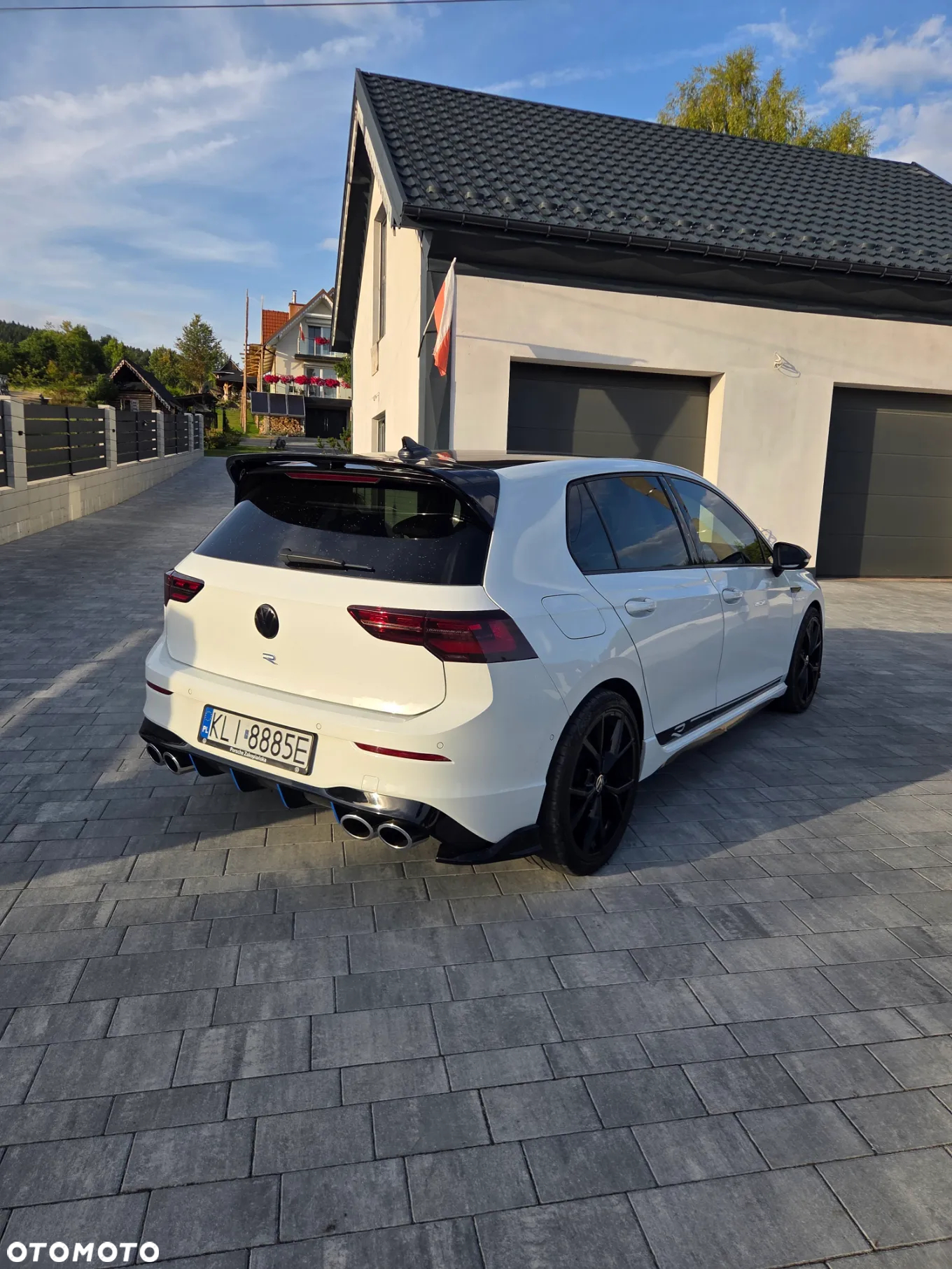 Volkswagen Golf VIII 2.0 TSI 4Motion R DSG - 9