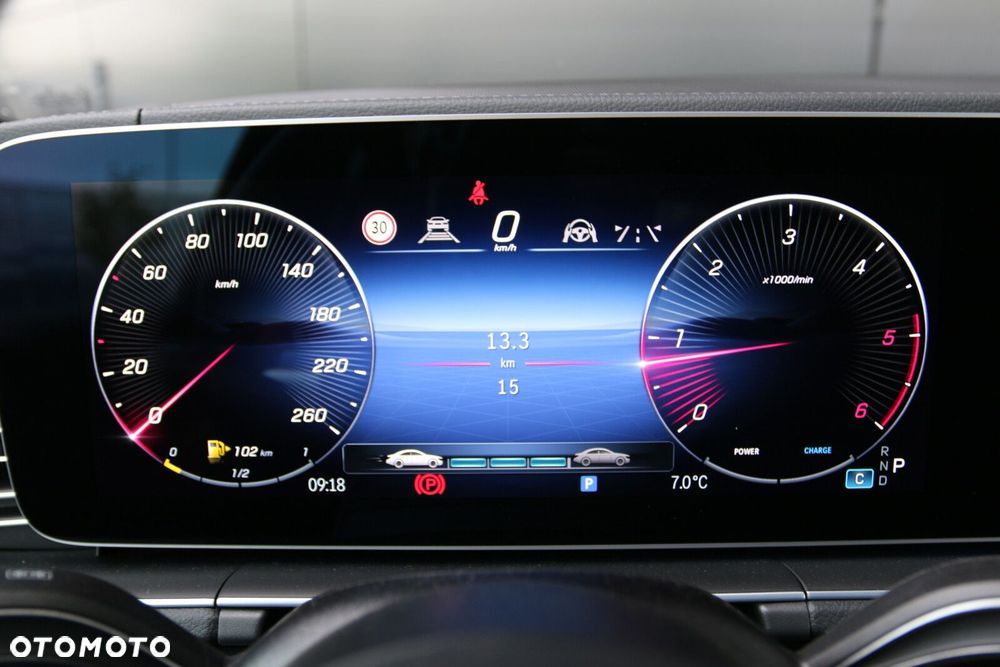 Mercedes-Benz GLE - 29