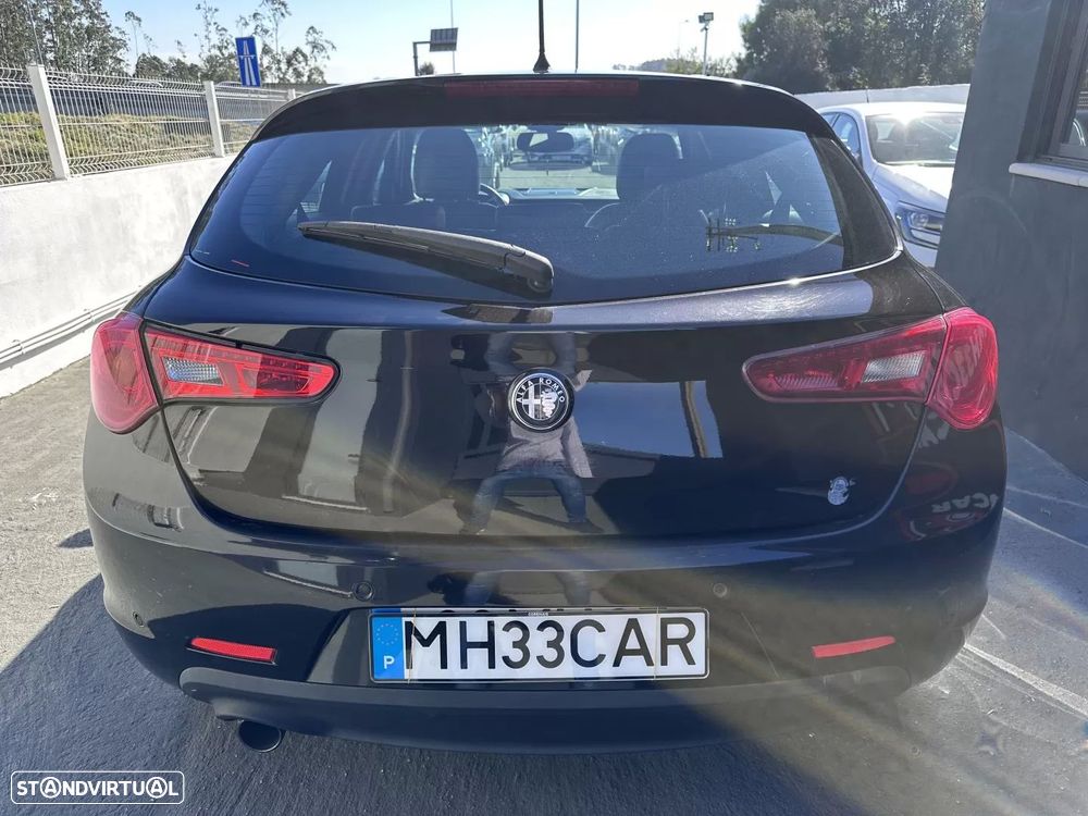 Alfa Romeo Giulietta 1.6 JTDM Distinctive - 5