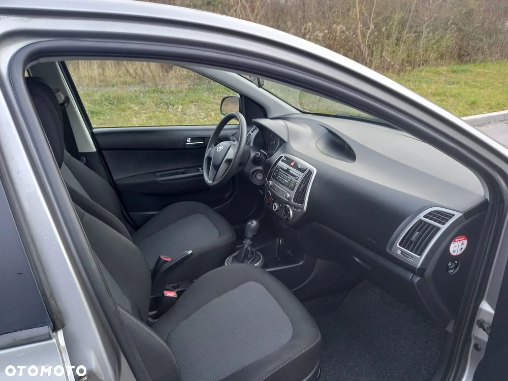Hyundai i20 1.1 CRDi Style - 14