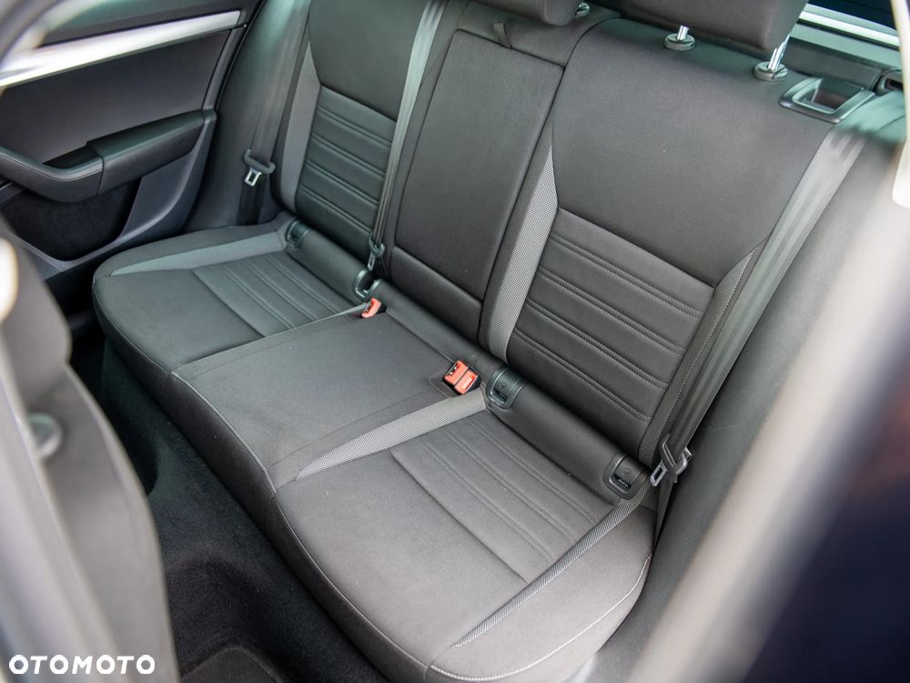 Skoda Octavia 2.0 TDI DSG Ambition - 20