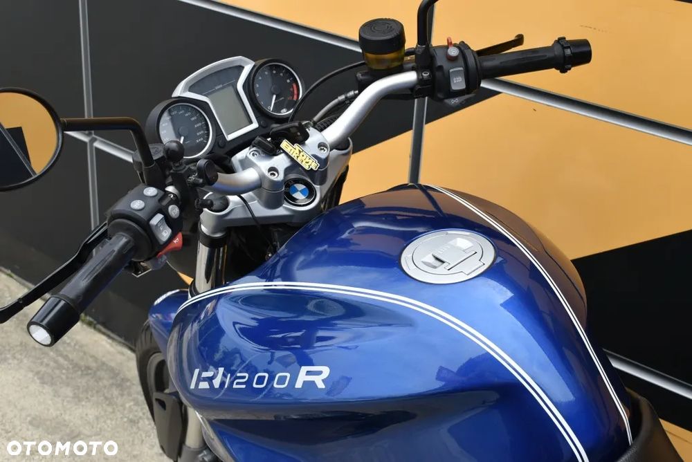 BMW R - 12