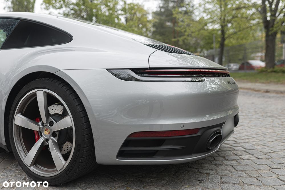 Porsche 911 Carrera S - 14