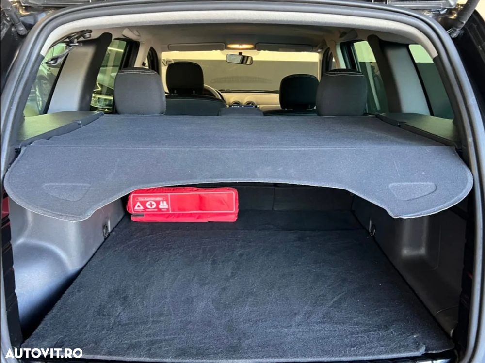 Dacia Duster 1.5 dCi 4x4 Prestige - 8