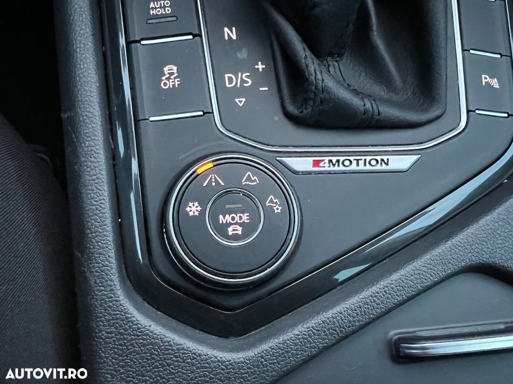 Volkswagen Tiguan 2.0 TDI SCR 4MOTION DSG Highline - 23