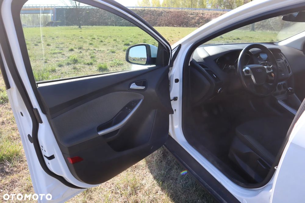 Ford Focus - 8