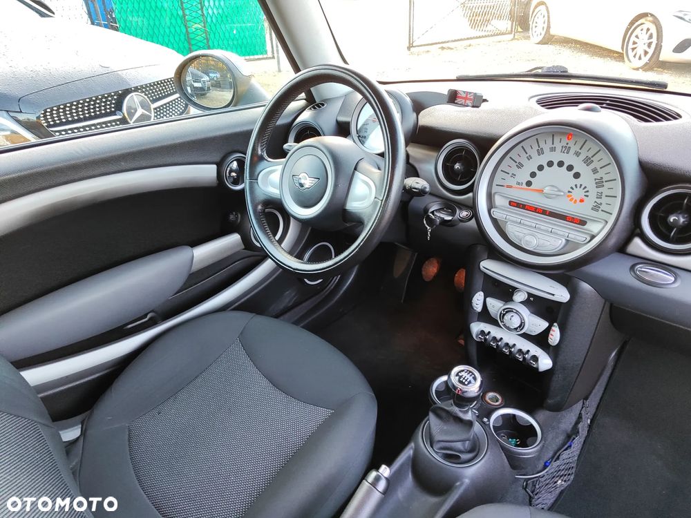 MINI ONE Standard - 13