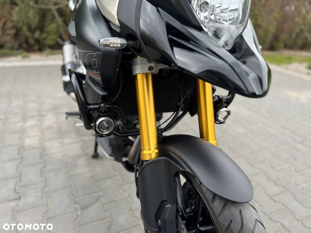 Suzuki V-STROM - 11
