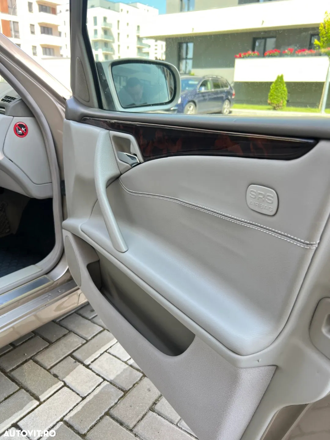Mercedes-Benz E - 11
