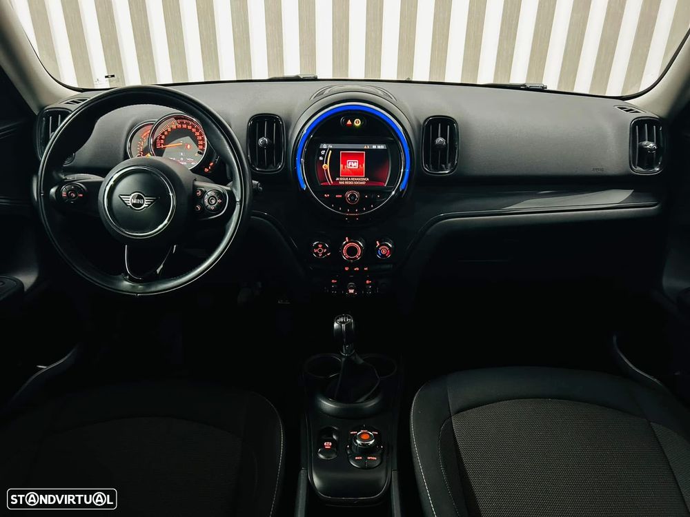 MINI Countryman One D 4Business - 31