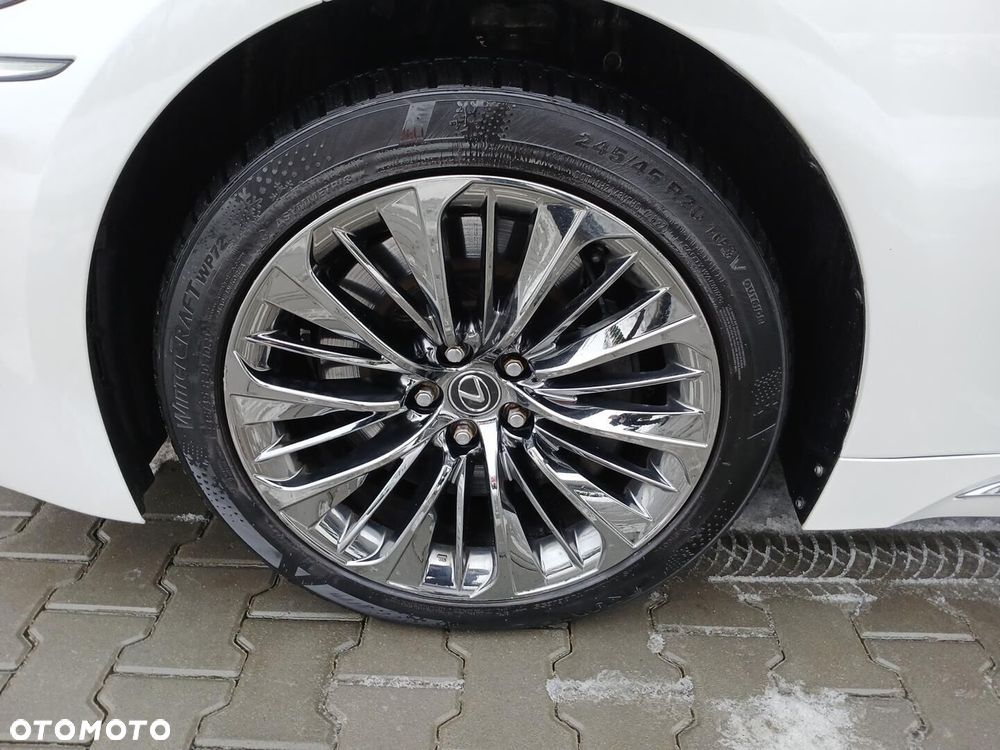 Lexus LS 500h Omotenashi AWD - 29
