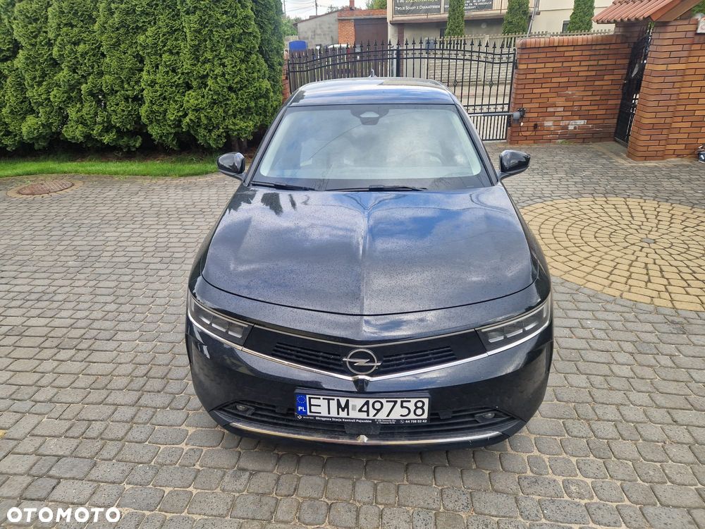 Opel Astra 1.2 Turbo Business Edition - 2