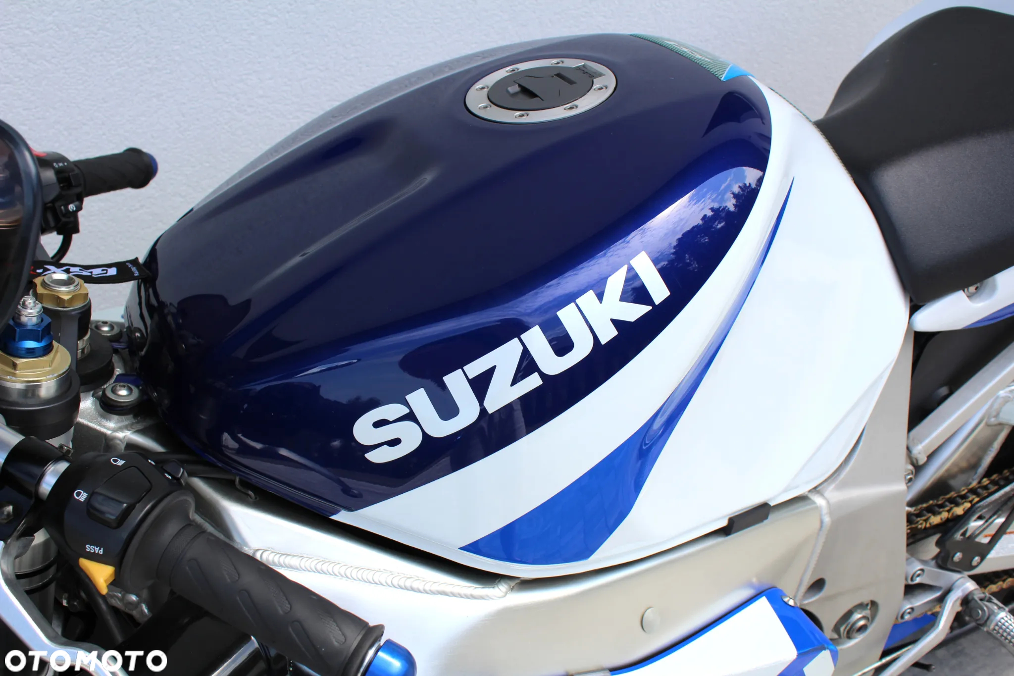Suzuki GSX-R - 10