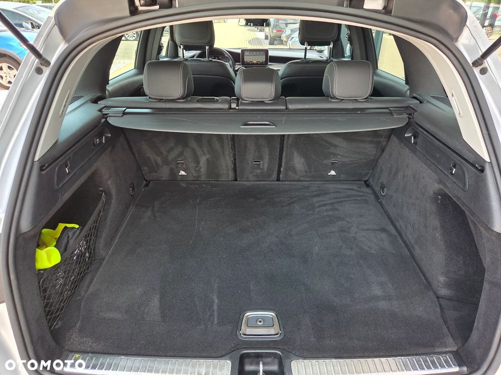 Mercedes-Benz GLC 250 4Matic 9G-TRONIC - 10