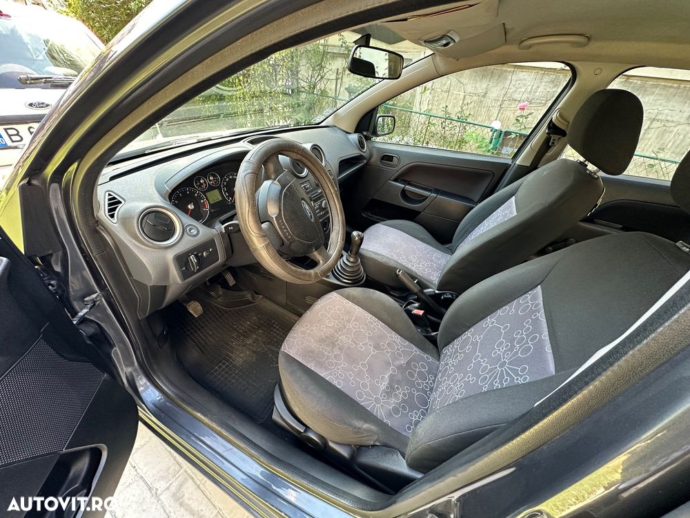 Ford Fiesta - 5