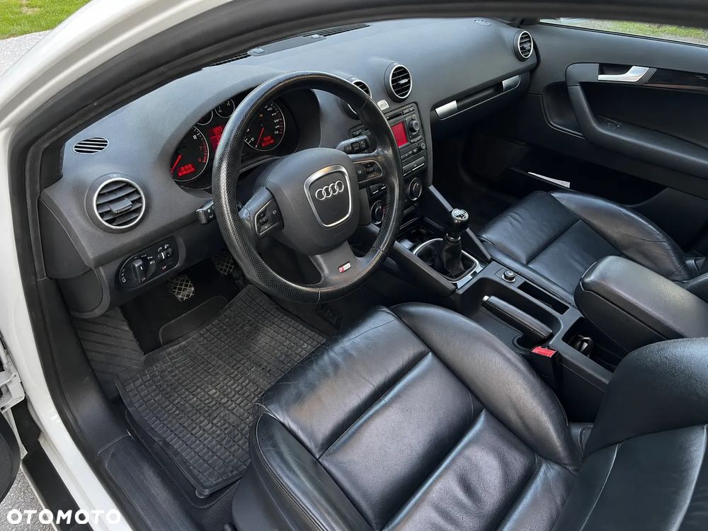 Audi A3 Sportback 1.8 TFSI Ambiente - 8