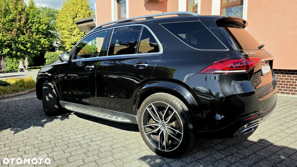 Mercedes-Benz GLE 300 d 4-Matic - 3