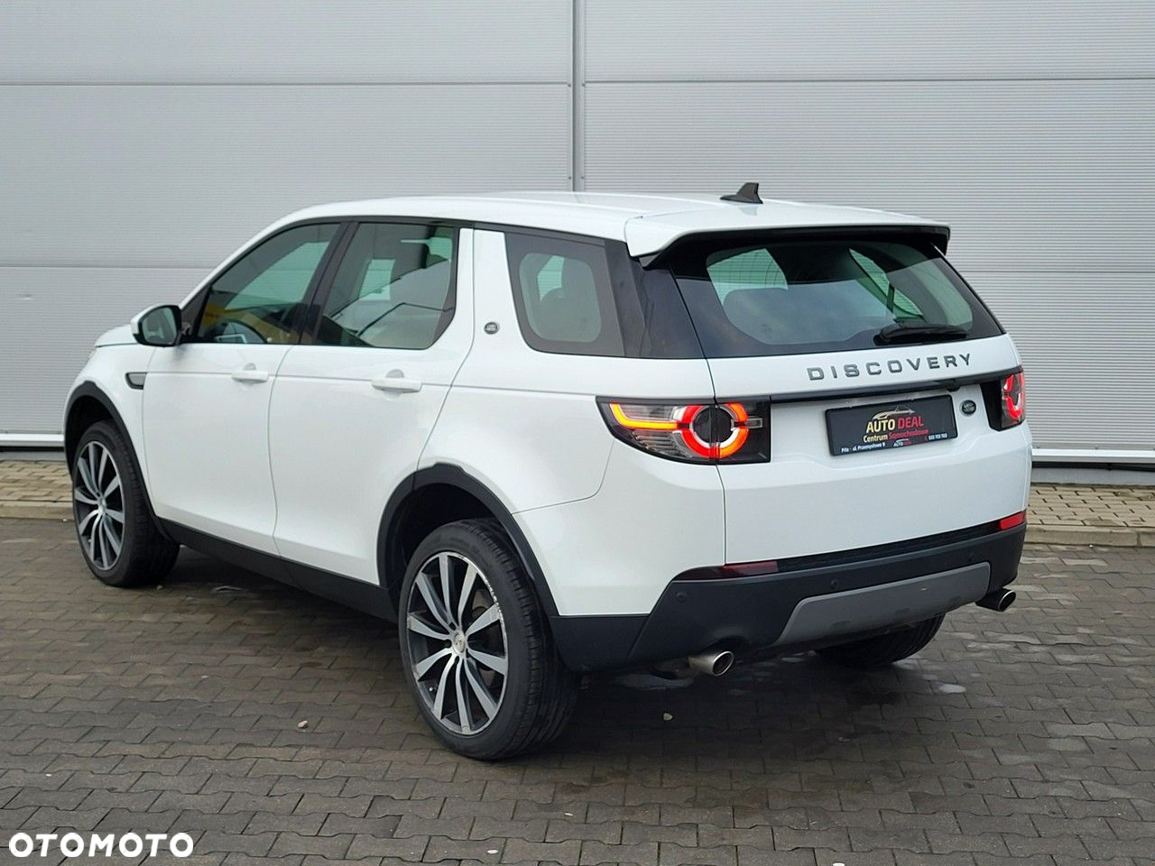 Land Rover Discovery Sport - 10