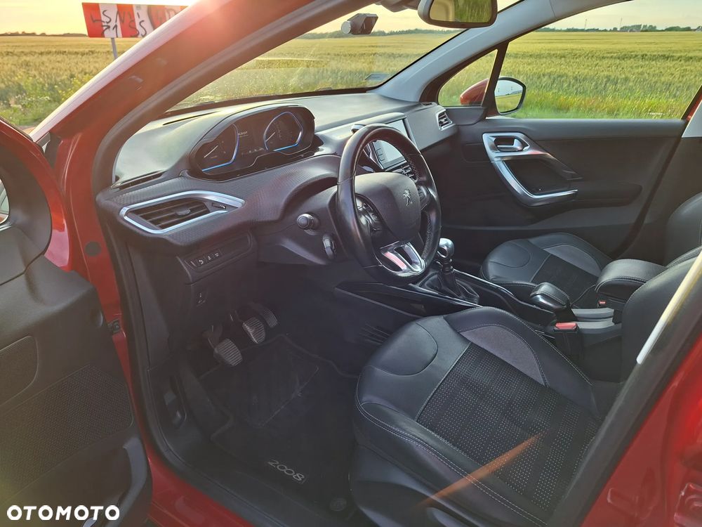 Peugeot 2008 BlueHDi FAP 120 STOP & START Allure - 10