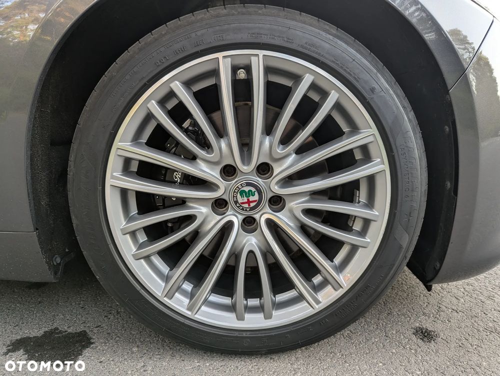 Alfa Romeo Giulia 2.0 Turbo Veloce Q4 - 27