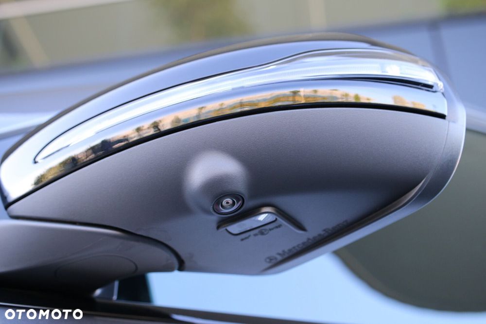 Mercedes-Benz GLA - 15