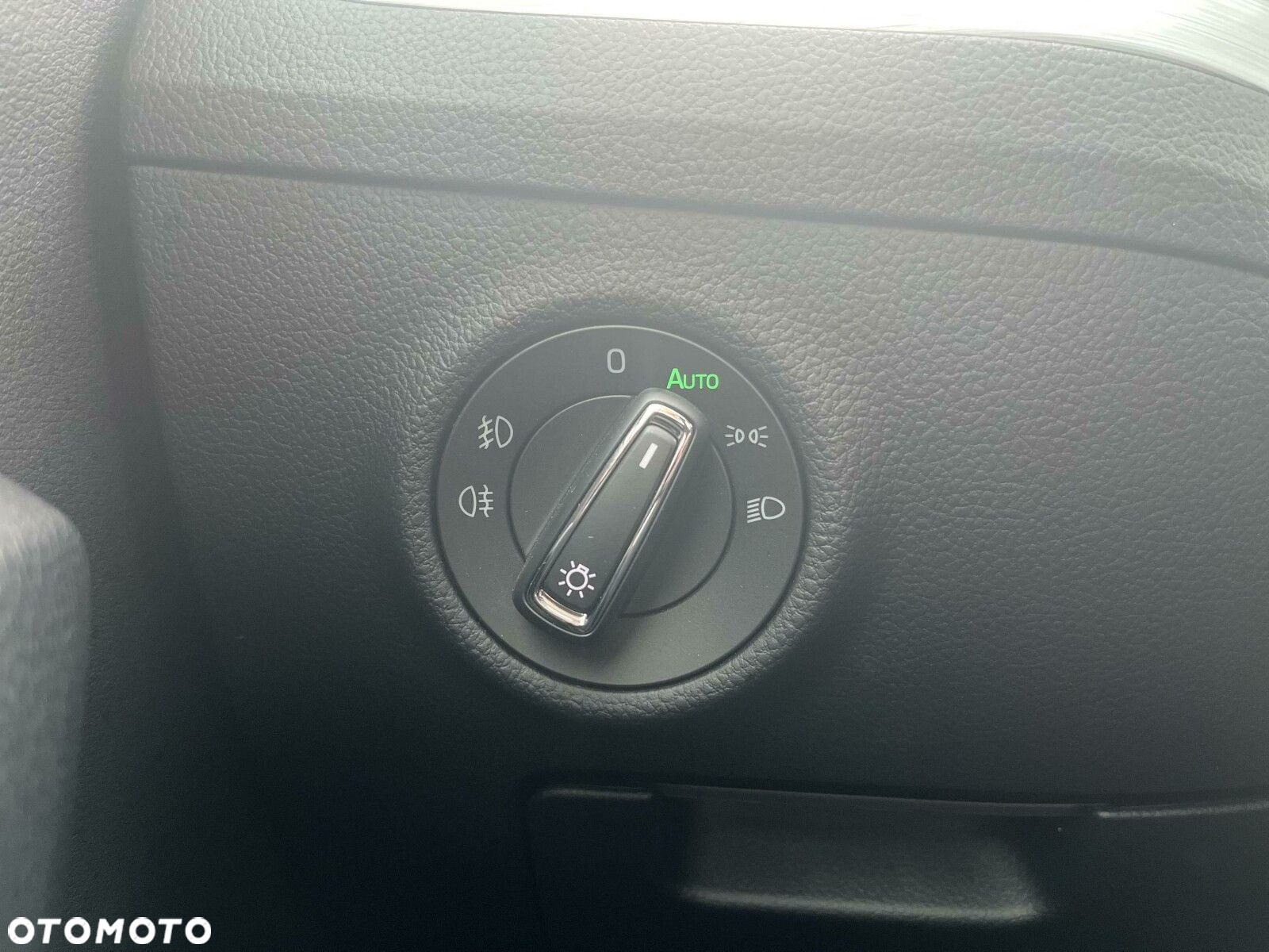 Skoda Superb 1.5 TSI Ambition DSG - 14